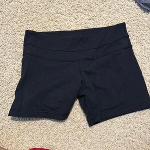 lululemon black biker shorts